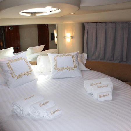 Porto Private Yacht- Accommodation Douro River Luaran gambar